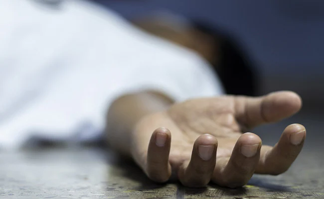 रेलकर्मी ने फिनाइल पीकर की खुदकुशी की कोशिश, अस्पताल में भर्ती