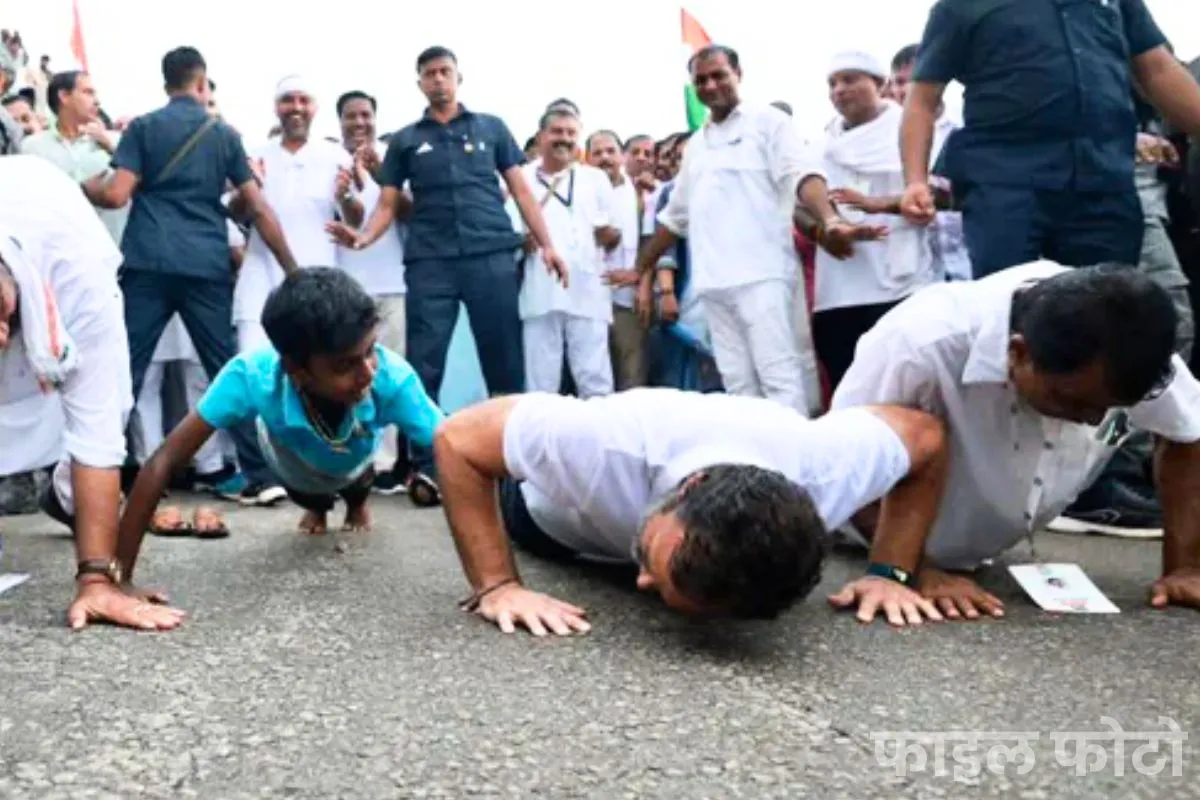 राहुल गांधी पुशअप पचमढ़ी: देर से पहुंचने पर मिली सजा, कांग्रेस प्रशिक्षण शिविर में दिखा अनुशासन और फिटनेस का उदाहरण