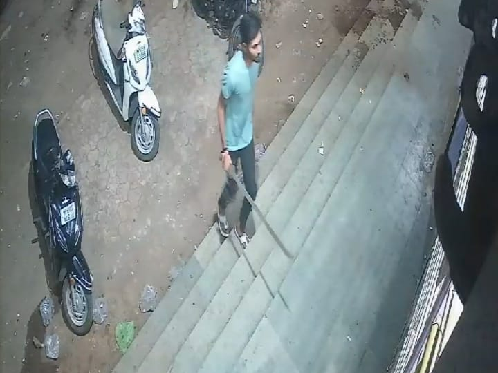 Ujjain News: उज्जैन में शराब के पैसे न देने पर युवक पर तलवार से हमला, चिमनगंज थाना पुलिस ने शुरू की जांच
