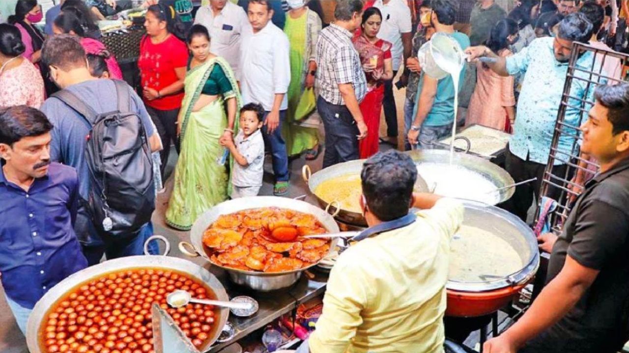 इंदौर सराफा चौपाटी में निगम की कार्रवाई पर व्यापारियों का विरोध