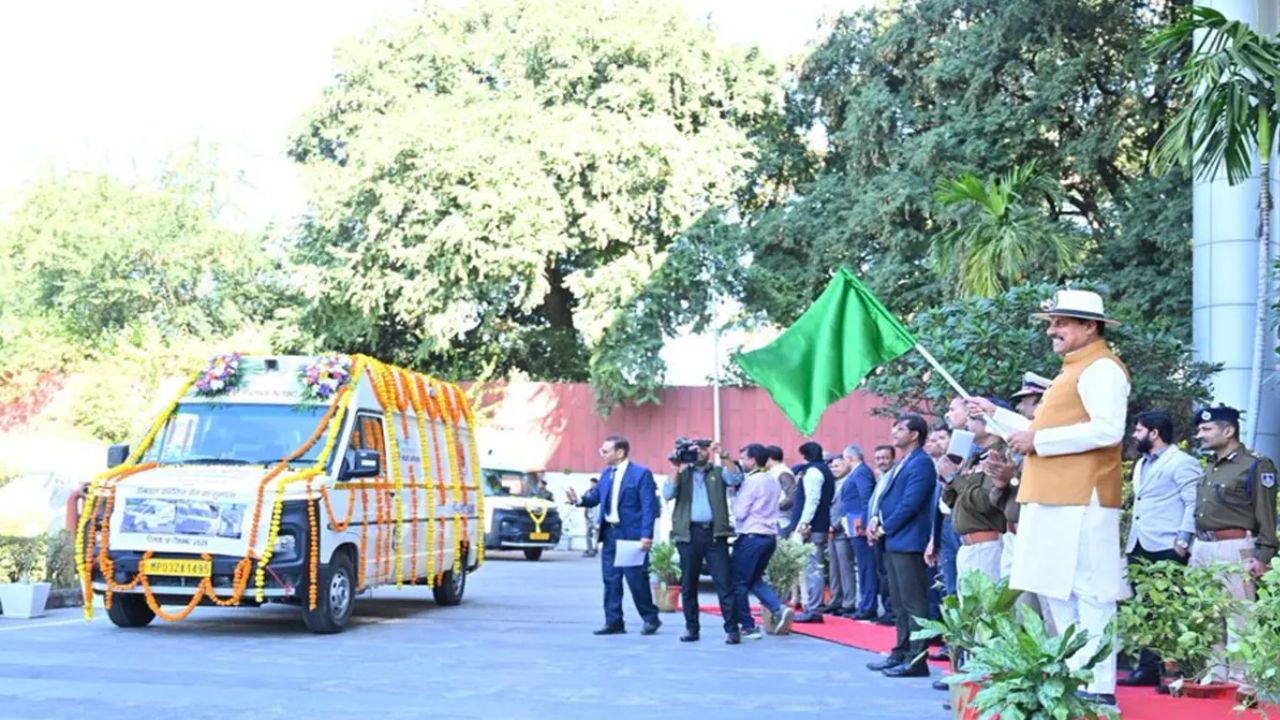 MP Police को मिली 57 मोबाइल फॉरेंसिक वैनें: CM मोहन यादव ने कहा – अपराधों का जल्द होगा खुलासा
