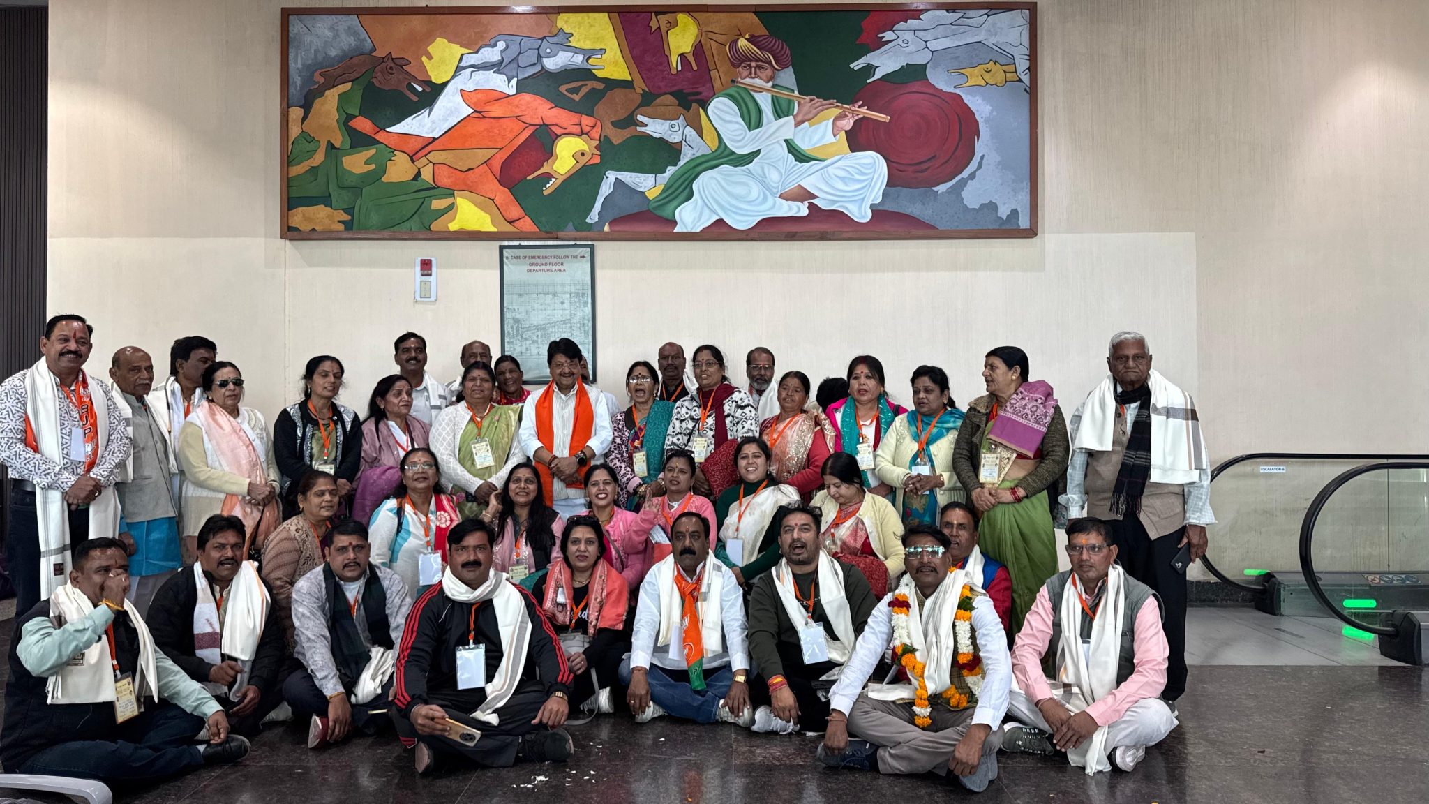 इंदौर से रीवा हवाई सेवा शुरू: क्रांतिकारी कनेक्टिविटी और वरिष्ठ कार्यकर्ताओं की पहली उड़ान की दिल छू लेने वाली कहानी