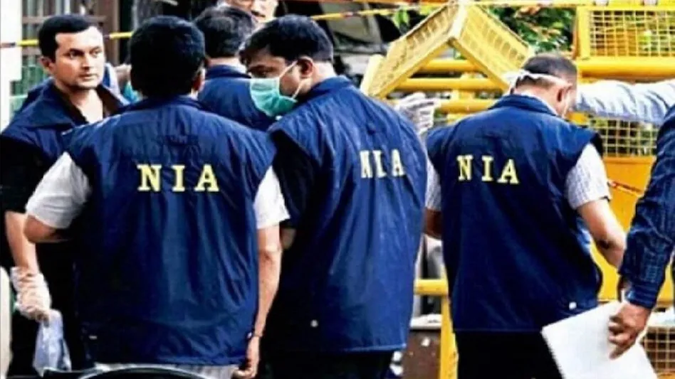 DELHI BLAST UPDATE : लाल किला कार धमाका ,NIA ने कश्मीर में ताबड़तोड़ छापेमारी की
