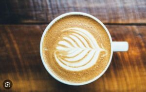 Hot Coffee और Cold Coffee: पोषण और स्वास्थ्य के लिहाज से तुलना