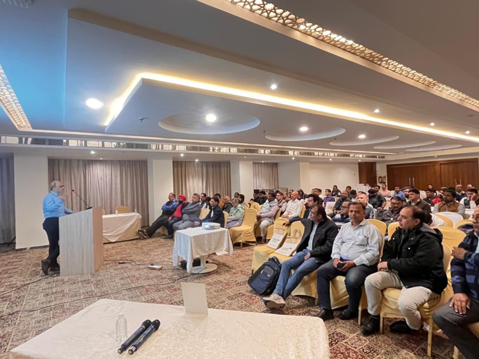 PPFAS Mutual Fund Indore Meet 2025 में क्लाइंट्स और डिस्ट्रीब्यूटर्स की बैठक, निवेश रणनीति पर चर्चा