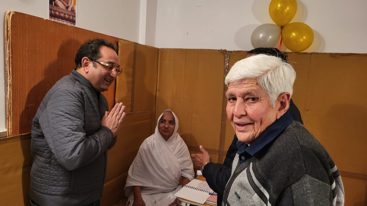 अष्टापद बद्रीनाथ जैन तीर्थ यात्रा को लेकर आर्यिका माता पूर्णमंती जी के साथ चर्चा