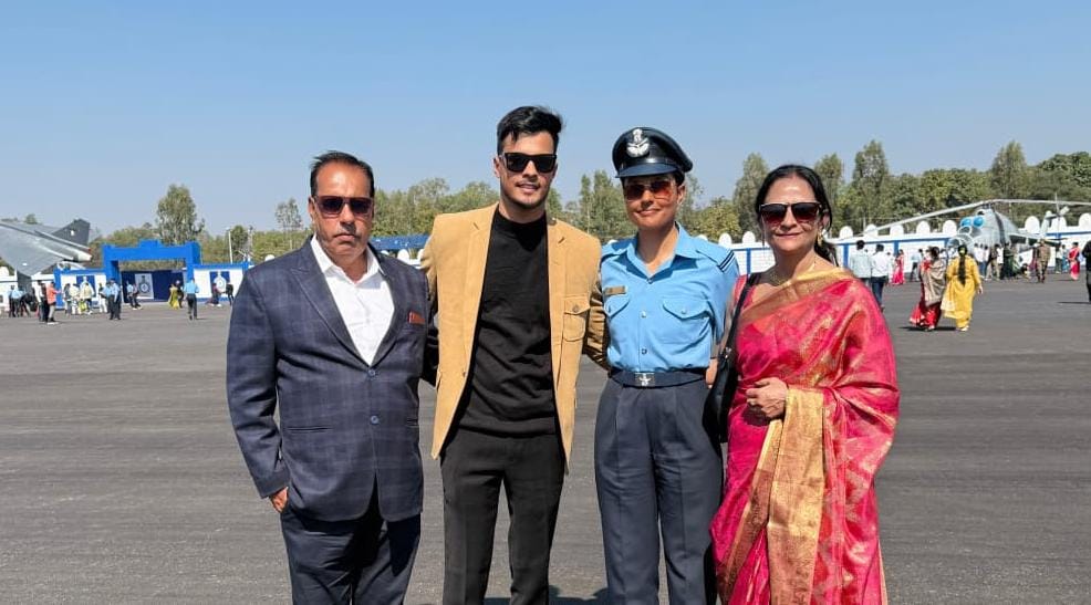 अंकिता कोठारी फ्लाइंग ऑफिसर भारतीय वायुसेना वर्दी में