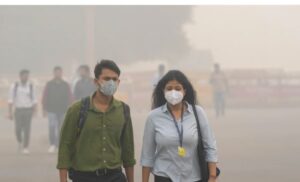 delhi ki hwa hui jehrili 