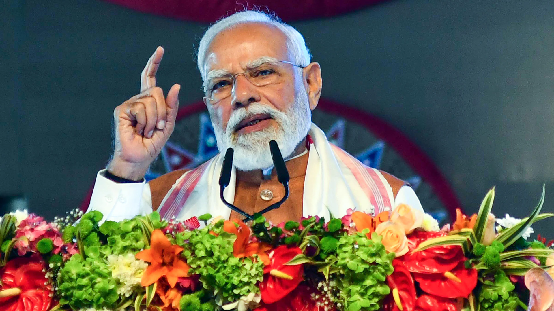 पीएम मोदी असम आंदोलन श्रद्धांजलि: 860 शहीदों को नमन, स्वाहिद स्मारक में भावुक पल