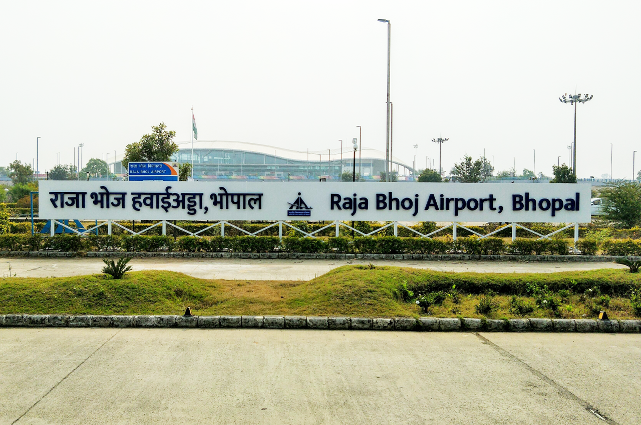भोपाल एयरपोर्ट पर रिकॉर्ड यात्री संख्या, राजा भोज अंतरराष्ट्रीय एयरपोर्ट पूरी तरह तैयार; जल्द शुरू हो सकती हैं अंतरराष्ट्रीय उड़ानें