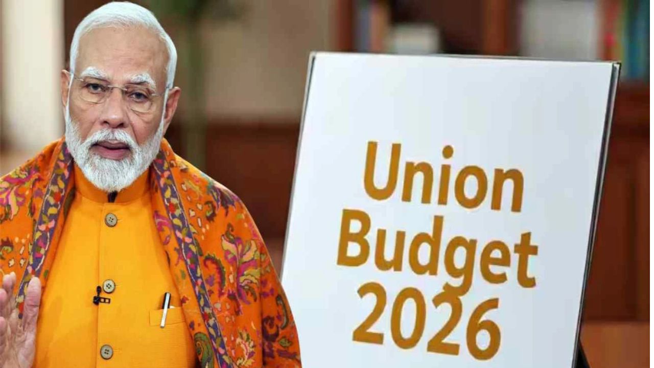 PM Modi Holds Meeting with Economists Ahead of Budget 2026