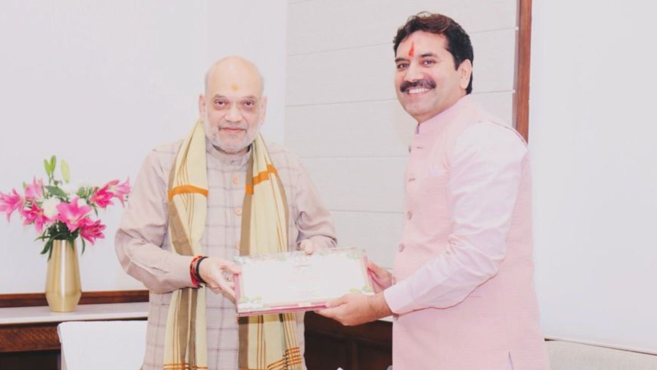 इंदौर विकास मॉडल केंद्रीय स्तर पर हुई चर्चा : विधायक शुक्ला ने अमित शाह से की मुलाकात
