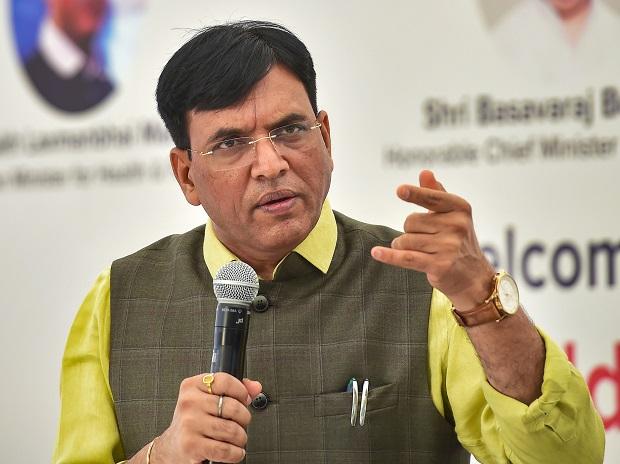 Baigan बोलते ही ट्रोल हुए खेल मंत्री सोशल मीडिया पर मीम्स की बाढ़