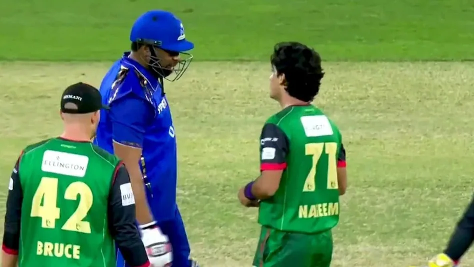 T20 मैच में विवाद