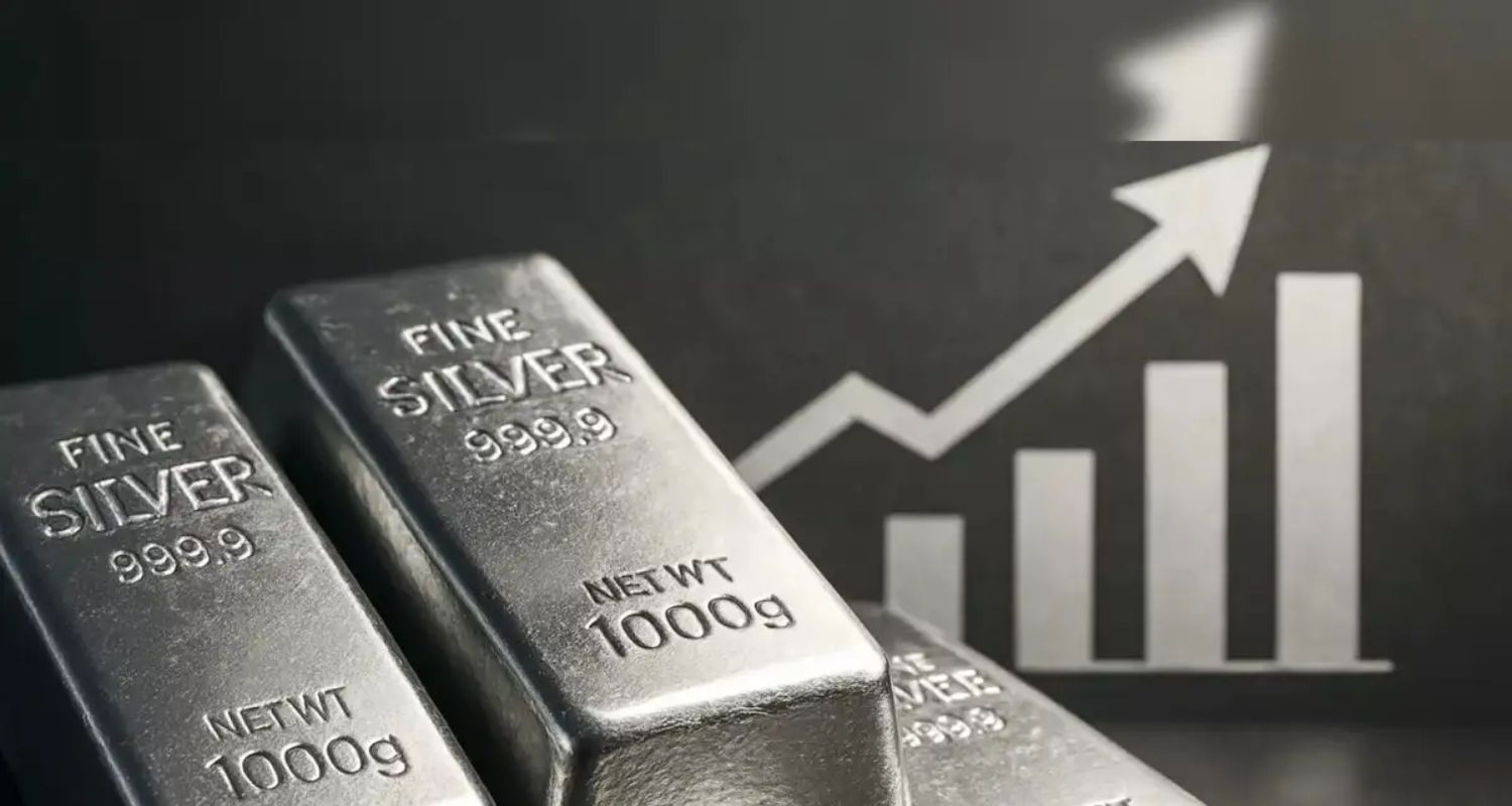 रुकने का नाम नहीं ले रही Silver, एक दिन में 12 हजार की ऐतिहासिक तेजी