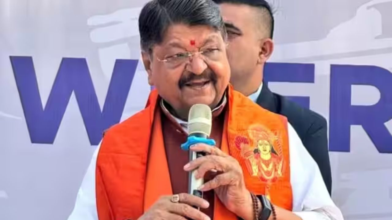 Bhopal स्लॉटर हाउस मामला: कैबिनेट मंत्री Kailash Vijayvargiya ने डॉक्टर को किया सस्पेंड
