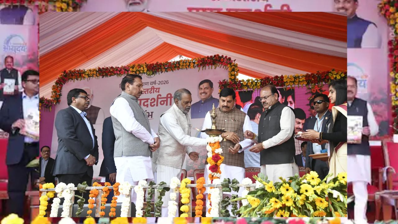Bhopal में CM मोहन यादव ने राज्य स्तरीय पुष्प प्रदर्शनी का उद्घाटन किया