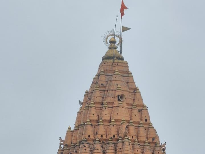 Ujjain में कोहरे और ठंडी हवाओं का कहर, दिन में भी ठिठुरन महसूस