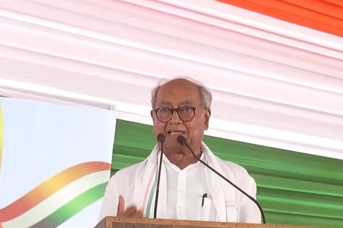 Digvijaya Singh ने कहा—BJP और ओवैसी मिलकर खेलते हैं, देश में फैला रहे विभाजन