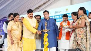 केंद्रीय मंत्री नितिन गडकरी और CM मोहन यादव ने MP में सड़क परियोजनाओं का शिलान्यास किया