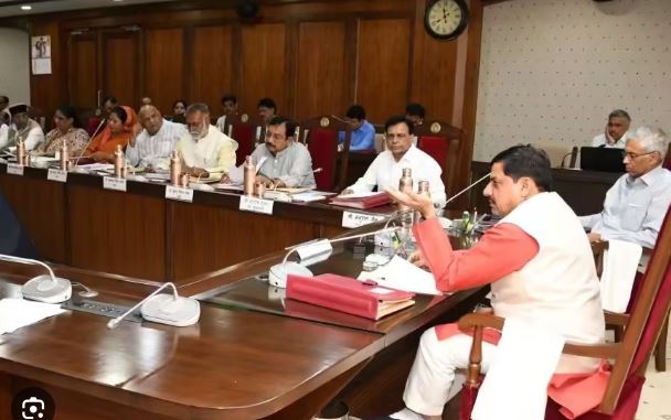 MP कैबिनेट ने किसानों के लिए 10,500 करोड़ की 5 बड़ी योजनाओं को मंजूरी दी, उड़द पर बोनस की घोषणा