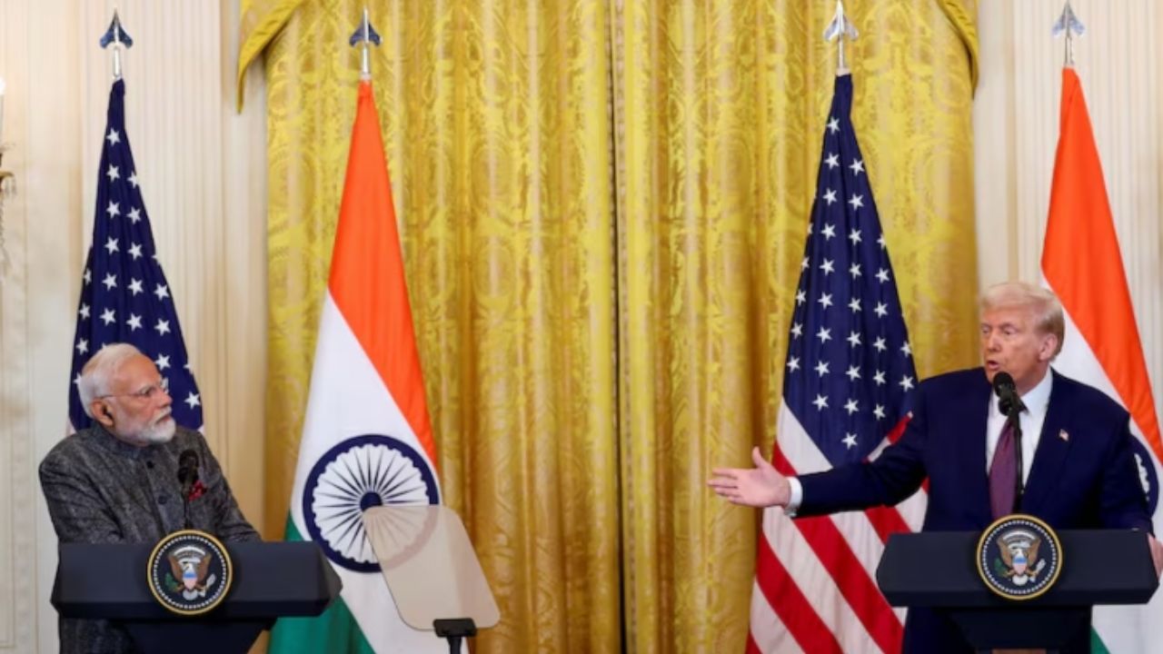 India पर 18% टैरिफ 7 फरवरी 2026 से लागू, अमेरिका ने 25% अतिरिक्त पेनल्टी हटा दी