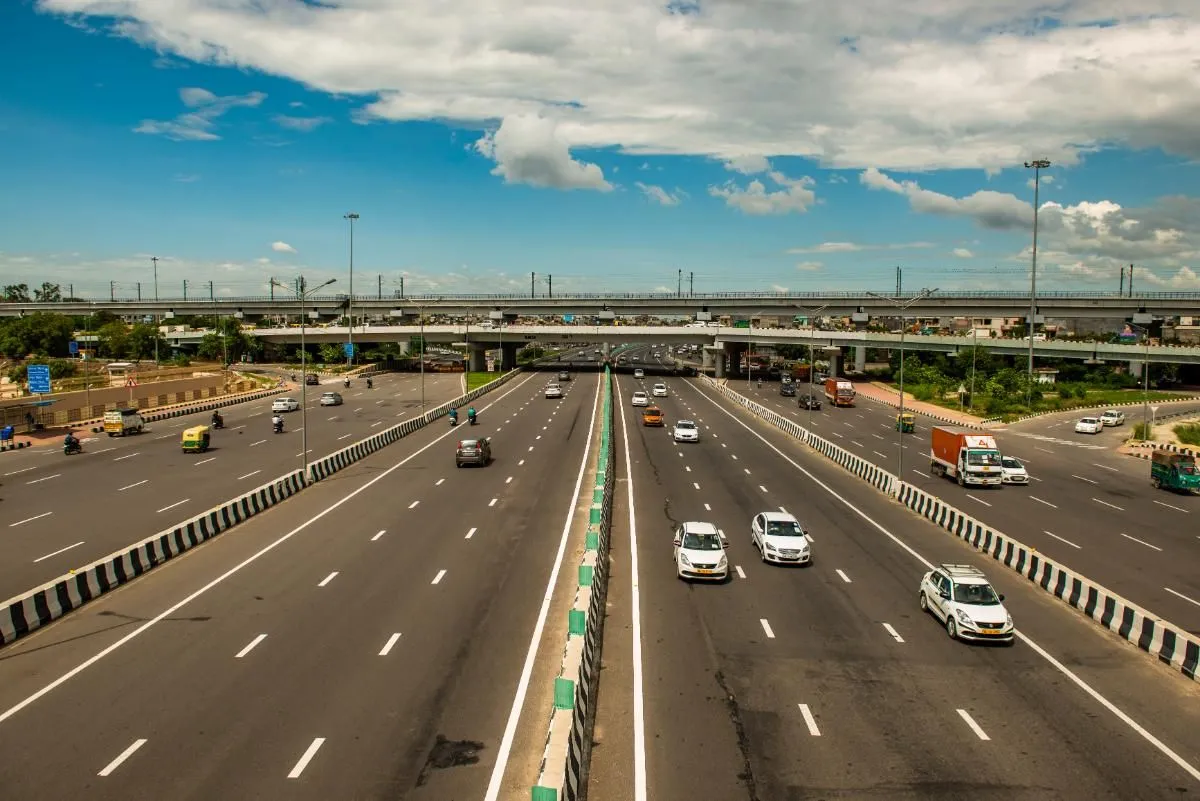 UP to Get 12 New Expressways: Better Connectivity for Small Towns Under Yogi Government