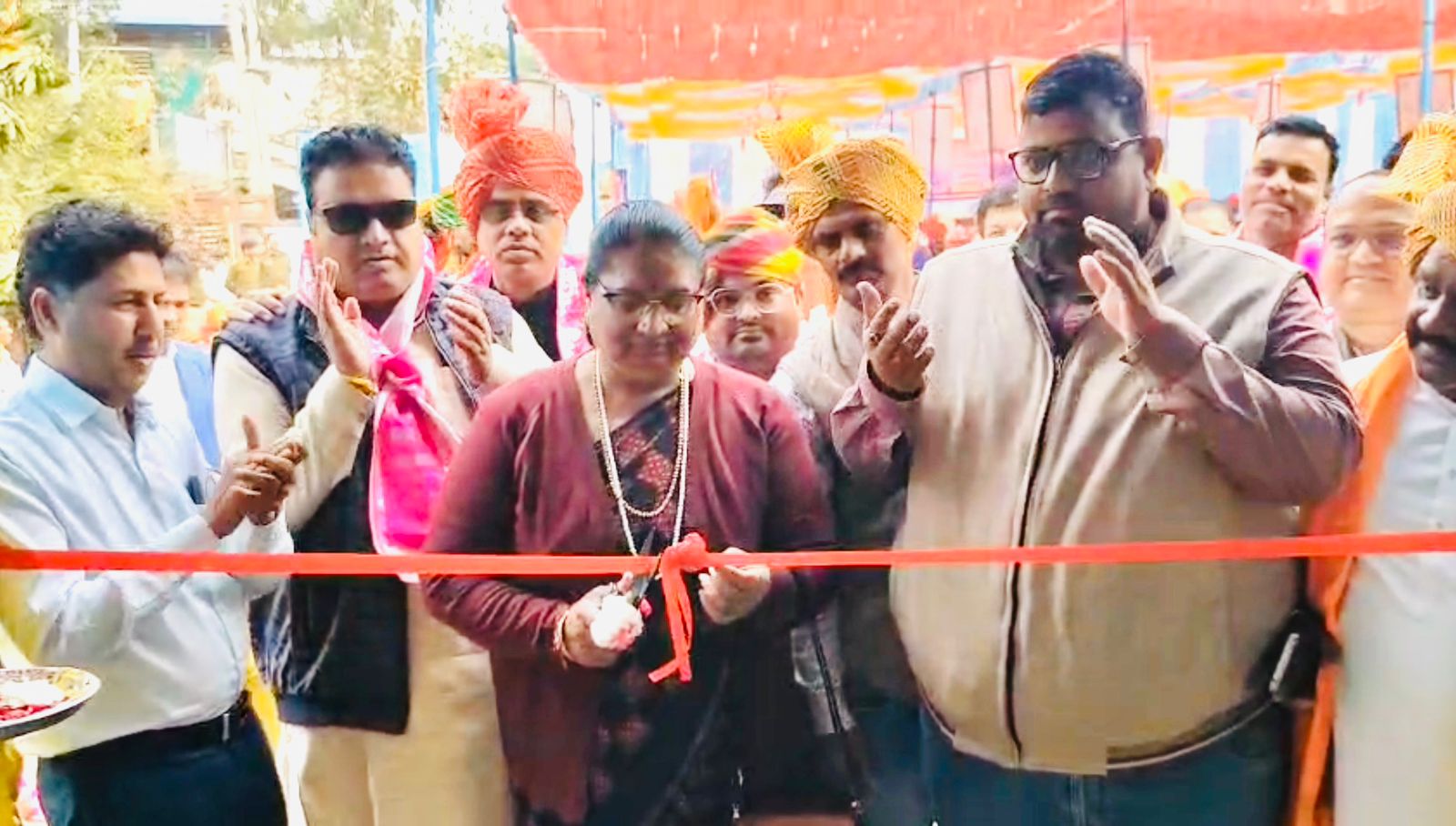 पूर्व छात्र सम्मान समारोह झकनावदा के बाद स्वास्थ्य केंद्र निरीक्षण