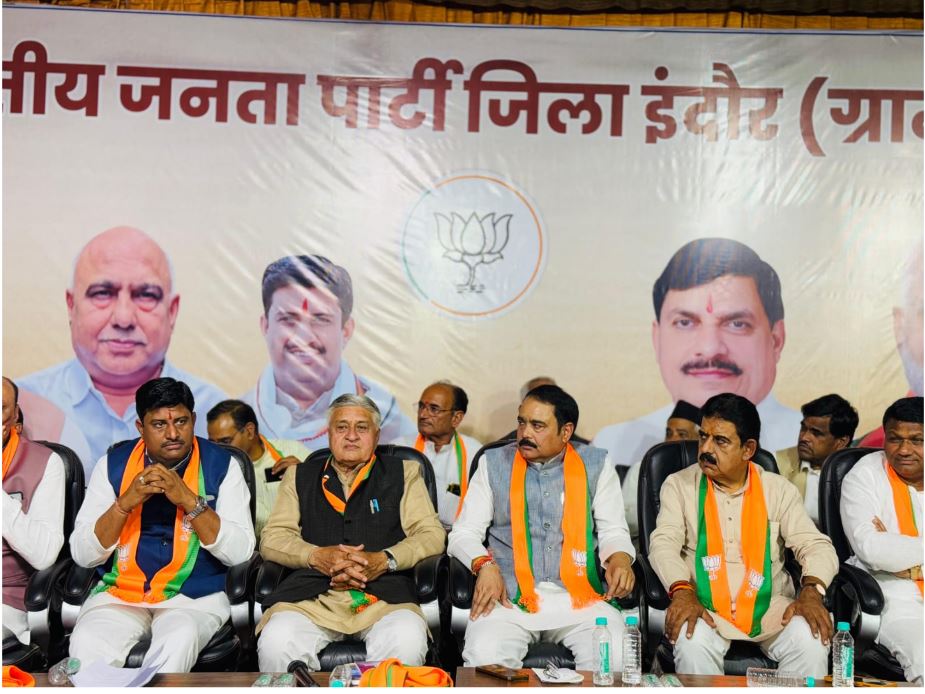 BJP की सफलता का श्रेय पितृ पुरुषों के तप और त्याग को: रणवीर सिंह रावत