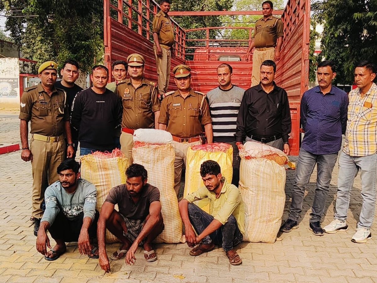NH-44 पर फिल्मी छापेमारी: 50 लाख का 152 किलो गांजा बरामद, तस्कर गिरफ्तार