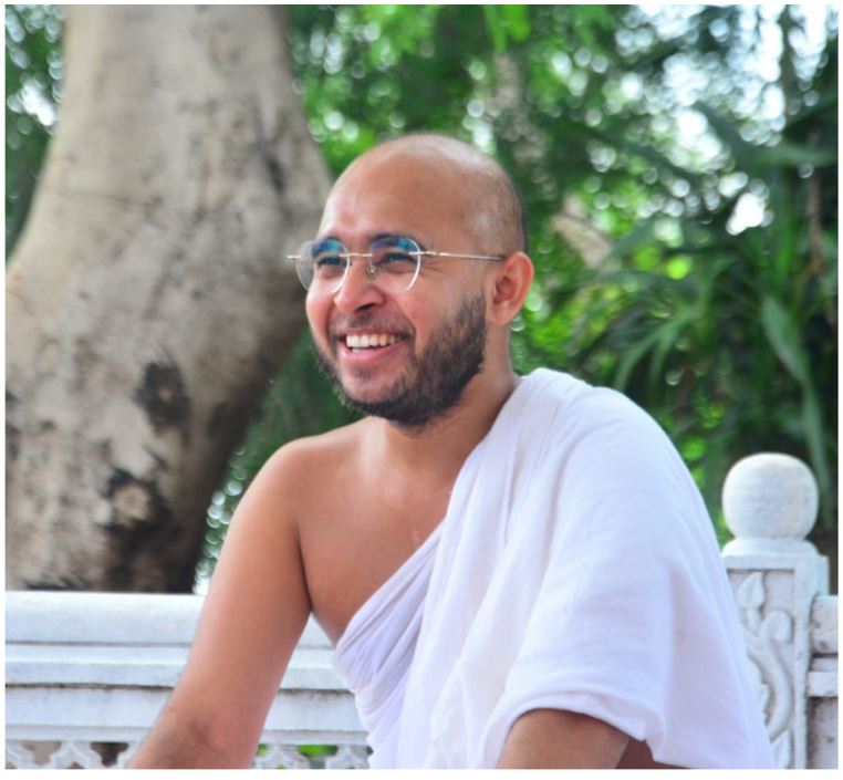 Nagda से भाटपचलाना तक मुनिभगवंतों का विहार, श्रद्धालुओं में उत्साह