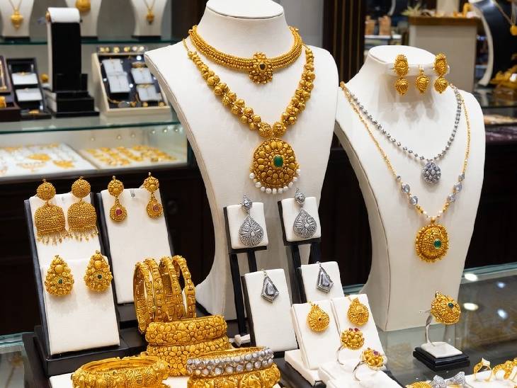 Gold -Silver की कीमत में तेज गिरावट, सोना ₹3,292 और चांदी ₹9,035 लुढ़की