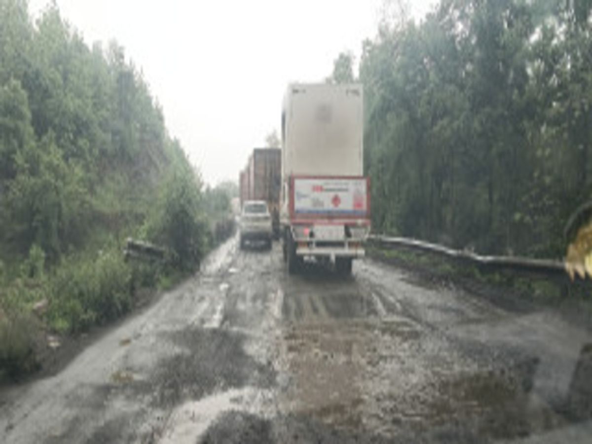 MP के हाईवे महंगे और खतरनाक: Toll वसूली दोगुनी, सड़क गड्ढों से मौतें तीन गुना बढ़ीं