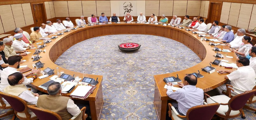 Cabinet ने मंजूर किए 12,236 करोड़ रुपये, केरल का नाम बदलेगा ‘केरलम’