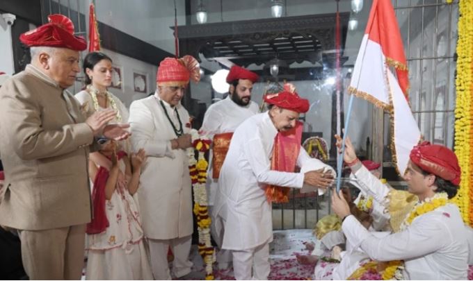 Yashwant Holkar तृतीय की गद्दी संभालने का भव्य समारोह