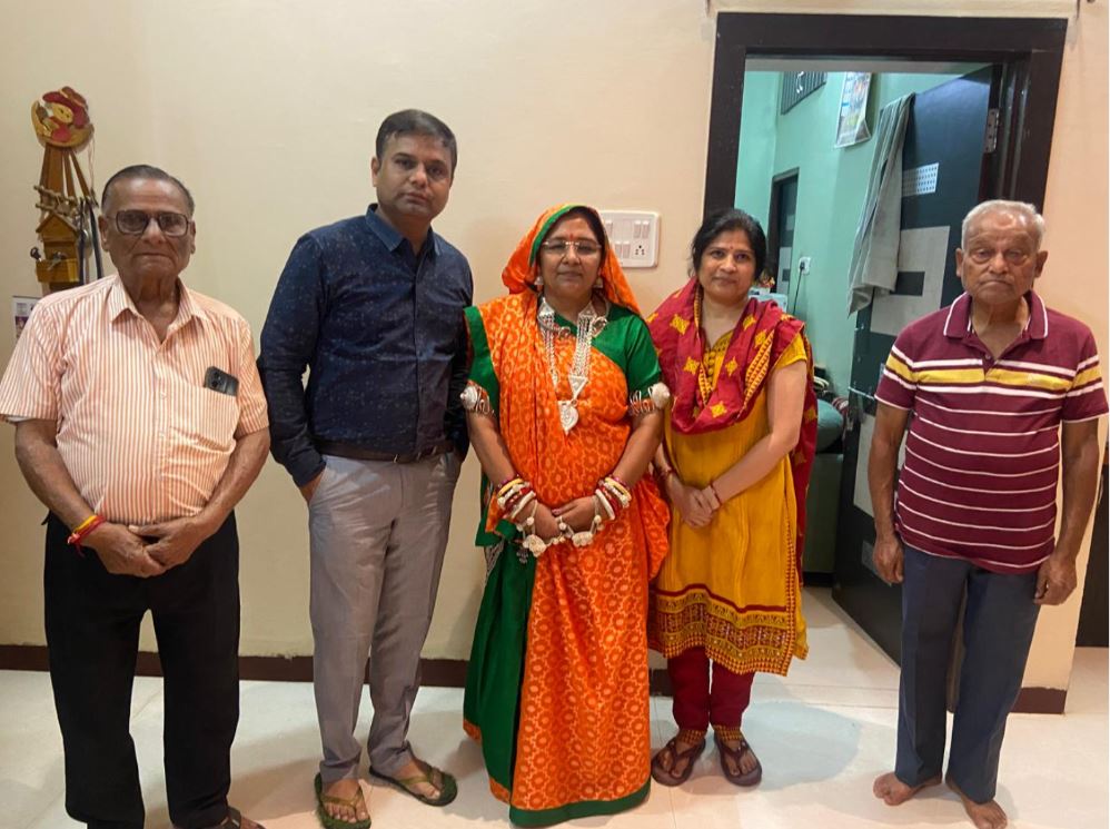 Savitribai Thakur का भारतीय मानव अधिकार सहकार ट्रस्ट में गरिमामय आगमन