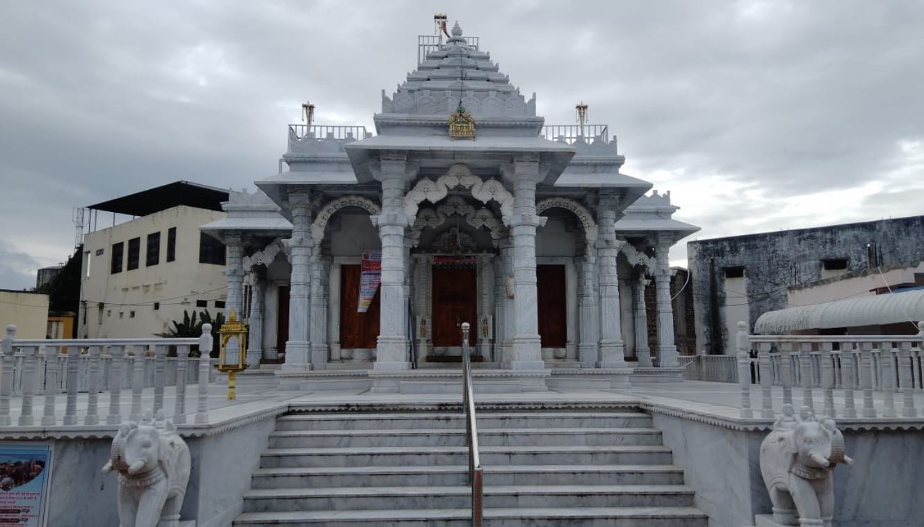 सकल Jain समाज ने भगवान महावीर जन्म कल्याणक भव्य आयोजन में निकाला चल समारोह, पंचकल्याणक पूजन और महा आरती