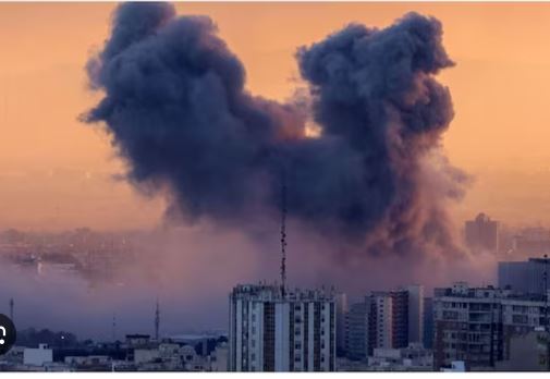 मिडिल ईस्ट में तनाव बढ़ा: Iran ने खाड़ी देशों को US और Isreal का साथ न देने की चेतावनी दी