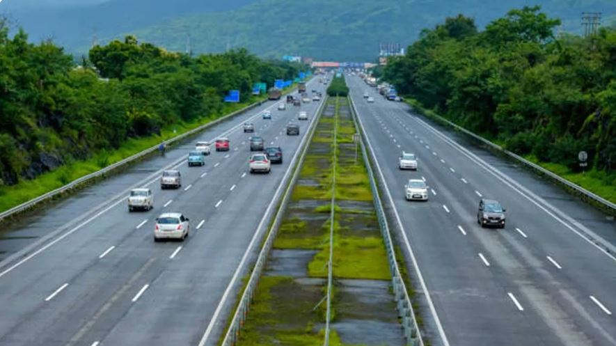 “Indore-Khandwa फोरलेन: 33.4 किमी सड़क दिसंबर 2026 तक पूरी, 2.5 घंटे का सफर घटकर 1 घंटे में होगा”