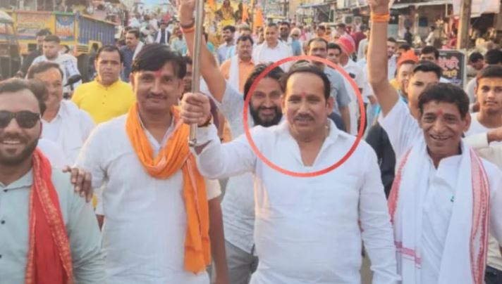 Karera हादसे के बाद बड़ा विवाद: पिछोर विधायक का IPS अधिकारी को धमकी भरा वीडियो वायरल, सियासी माहौल गरमाया