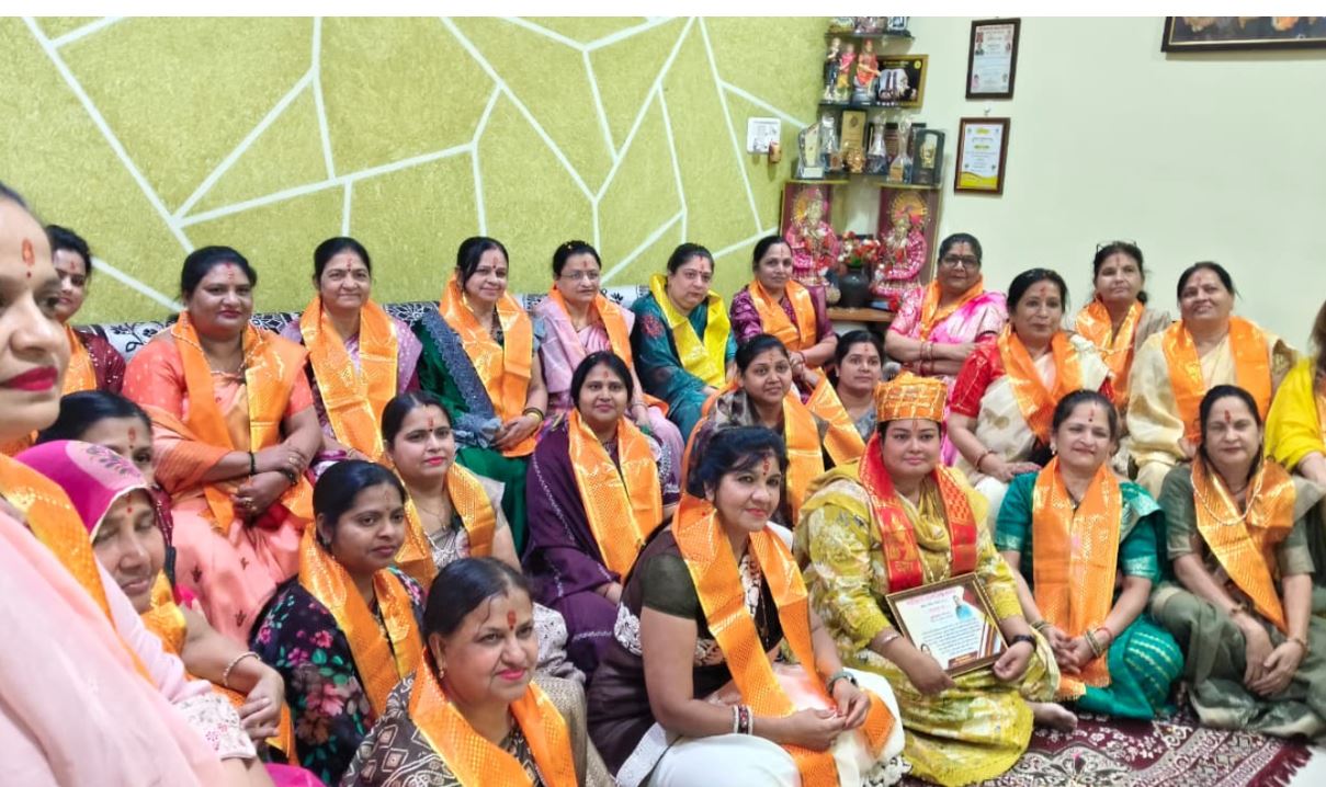 Navkiran Social Organization ने नई कार्यकारिणी गठित की और शिक्षिका हेमप्रभा शर्मा को शिक्षा क्षेत्र में उत्कृष्ट योगदान हेतु सम्मानित किया