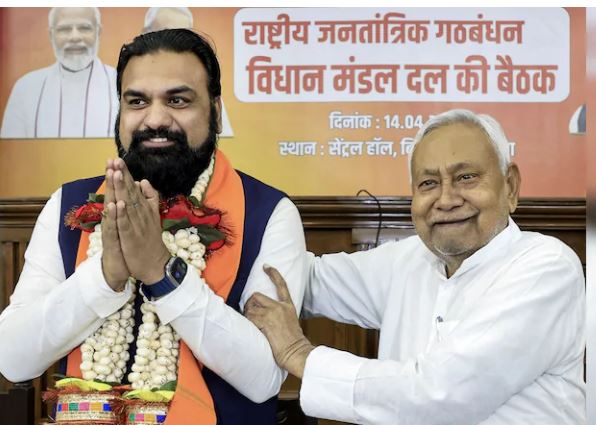 Bihar में पहली बार भाजपा सरकार: Samrat Choudhary बने मुख्यमंत्री, JDU के 2 डिप्टी सीएम ने ली शपथ