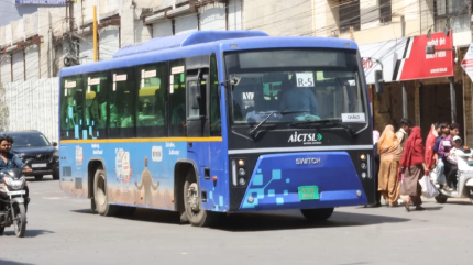 Indore में बस पास महंगा होने पर छात्रों का विरोध, महापौर पास योजना बंद होने से बढ़ी परेशानी