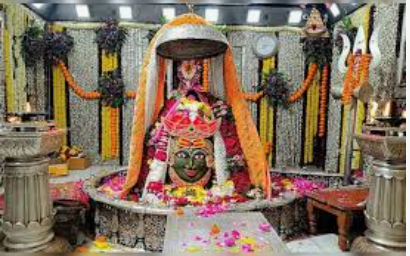 Ujjain में बाबा महाकाल का भव्य भांग श्रृंगार, भस्म आरती में उमड़ा आस्था का सैलाब