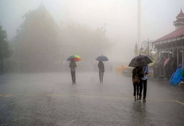IMD Weather Update: देशभर में बदला मौसम का मिज़ाज—20 से अधिक राज्यों में बारिश-तूफान, पहाड़ों पर बर्फबारी, कई हिस्सों में लू का कहर