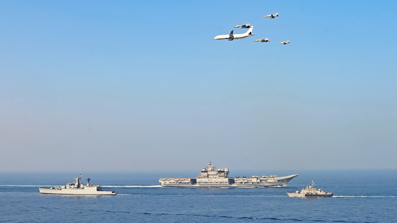 बदलते समुद्री सुरक्षा पर भारतीय Navy प्रमुख का बयान: जियोपॉलिटिक्स, तकनीक और रणनीति