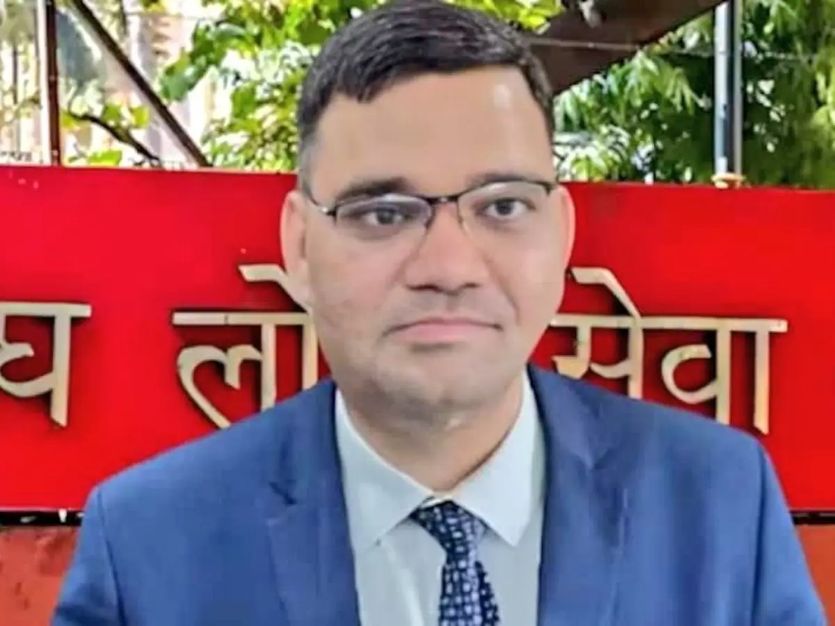 Rinku Singh Rahi ने विवादों के बीच इस्तीफा वापस लिया, यूपी प्रशासन में फिर हलचल, फैसले पर उच्च स्तर पर चर्चा जारी