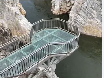 मध्यप्रदेश का नया हॉटस्पॉट: 5 करोड़ में बना Bhedaghat ग्लास ब्रिज, जल्द खुलेगा पर्यटकों के लिए