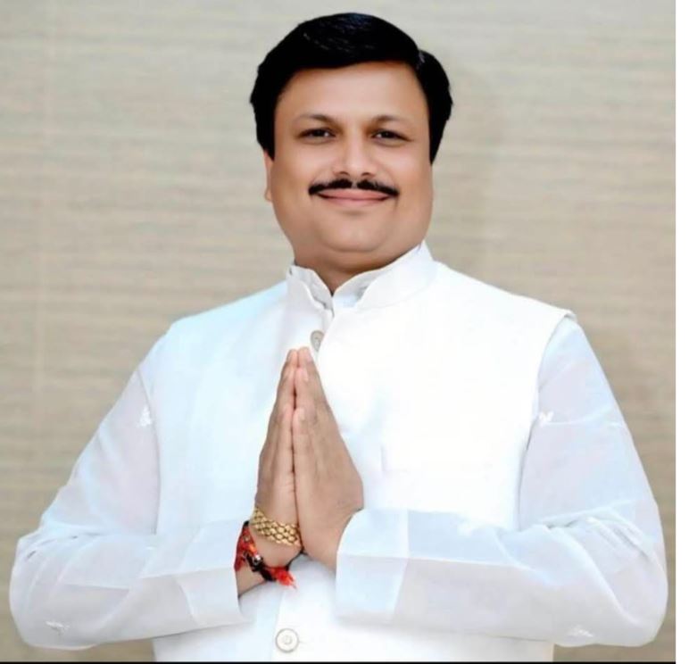 प्रकट उत्सव दिवस की अनेक अनेक शुभकामनाएं बंधाई