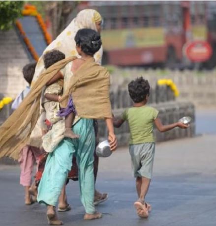 बाल भिक्षामुक्त Ujjain : सिर्फ कागजों में अभियान, सड़कों पर मासूम बच्चों की भीख